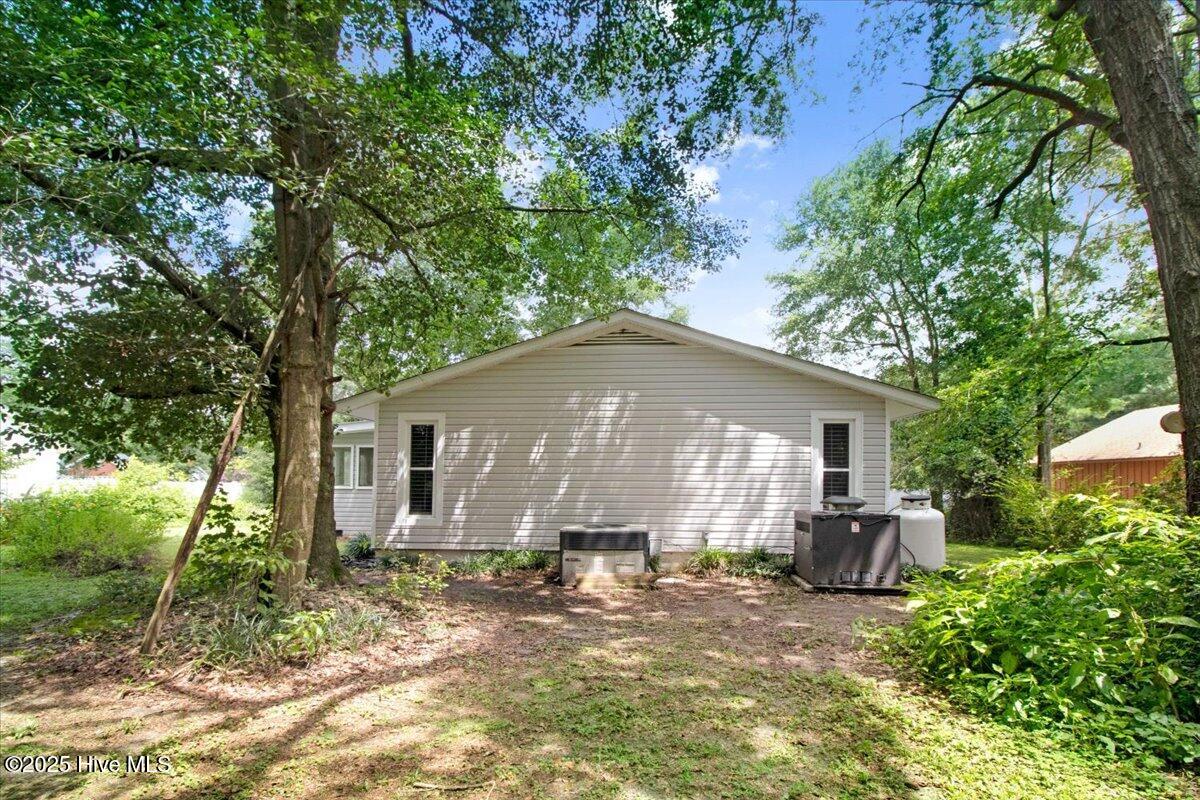 308 Spring Creek Road Goldsboro, NC 27534 - Photo 4 of 28 04-308 Spring Creek Rd-4