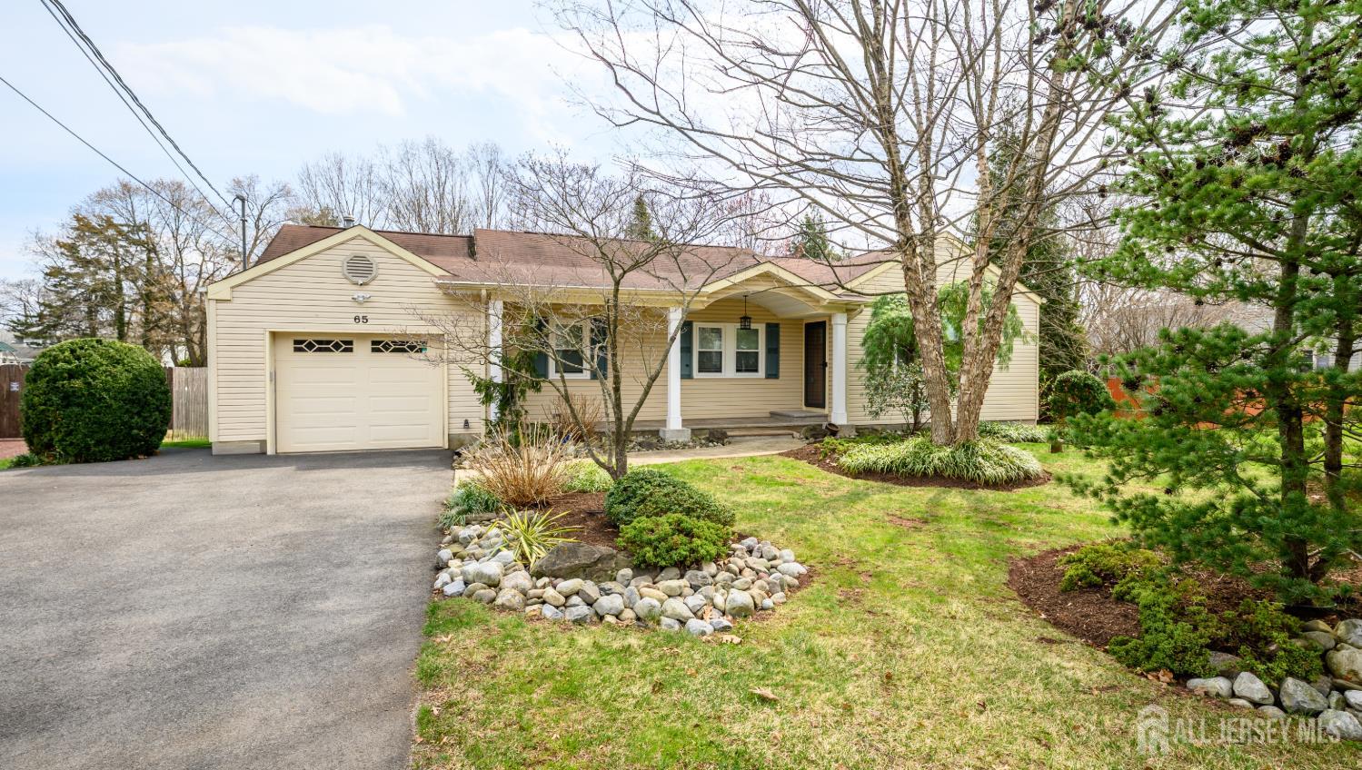65 Wilson Road Somerset, NJ 08873 - Photo 2 of 31 Gallery Image 2