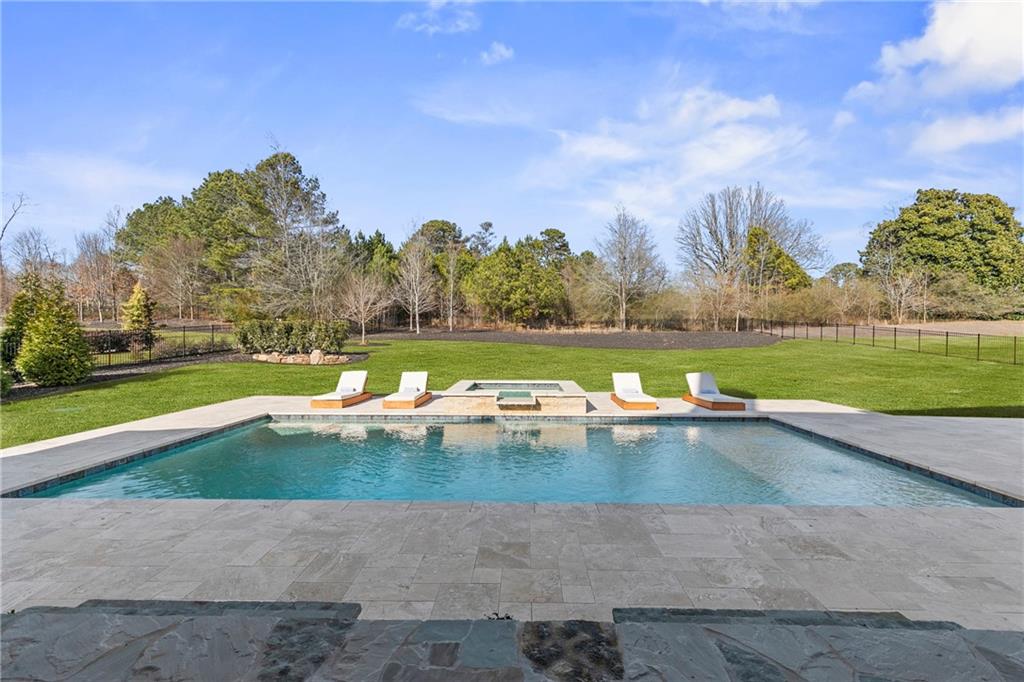 10190 Cedar Ridge Drive Alpharetta, GA 30004 - Photo 39 of 43