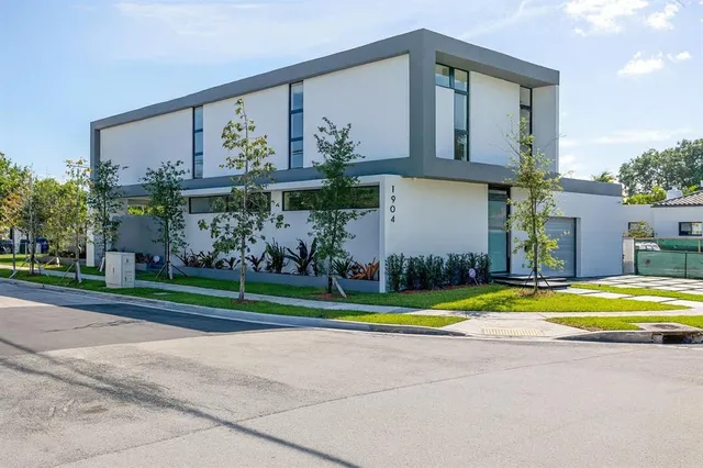 $3,100,000 | 1904 Southwest 22nd Terrace, Miami, FL 33145