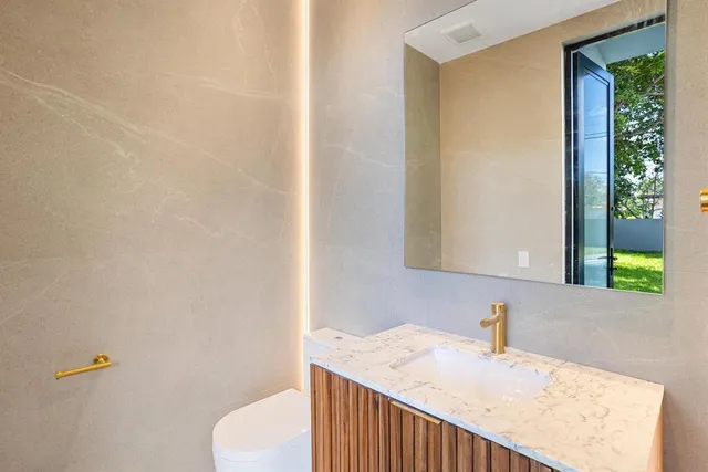 $3,100,000 | 1904 Southwest 22nd Terrace, Miami, FL 33145