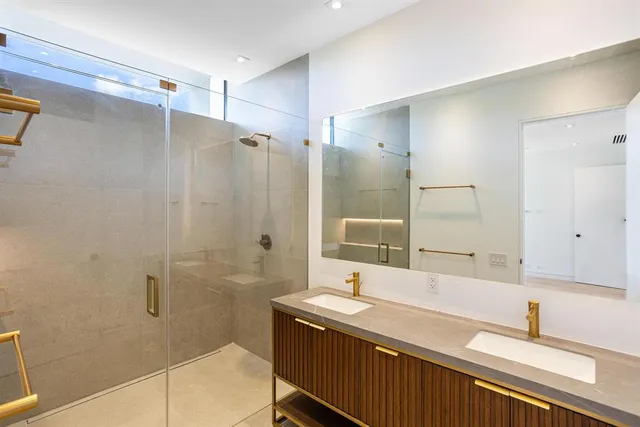 $3,100,000 | 1904 Southwest 22nd Terrace, Miami, FL 33145