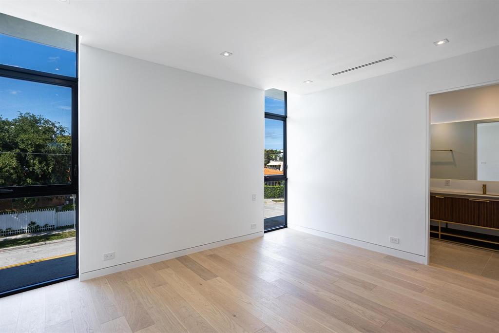 1904 Southwest 22nd Terrace Miami, FL 33145 - Photo 23 of 30