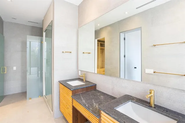 $3,100,000 | 1904 Southwest 22nd Terrace, Miami, FL 33145