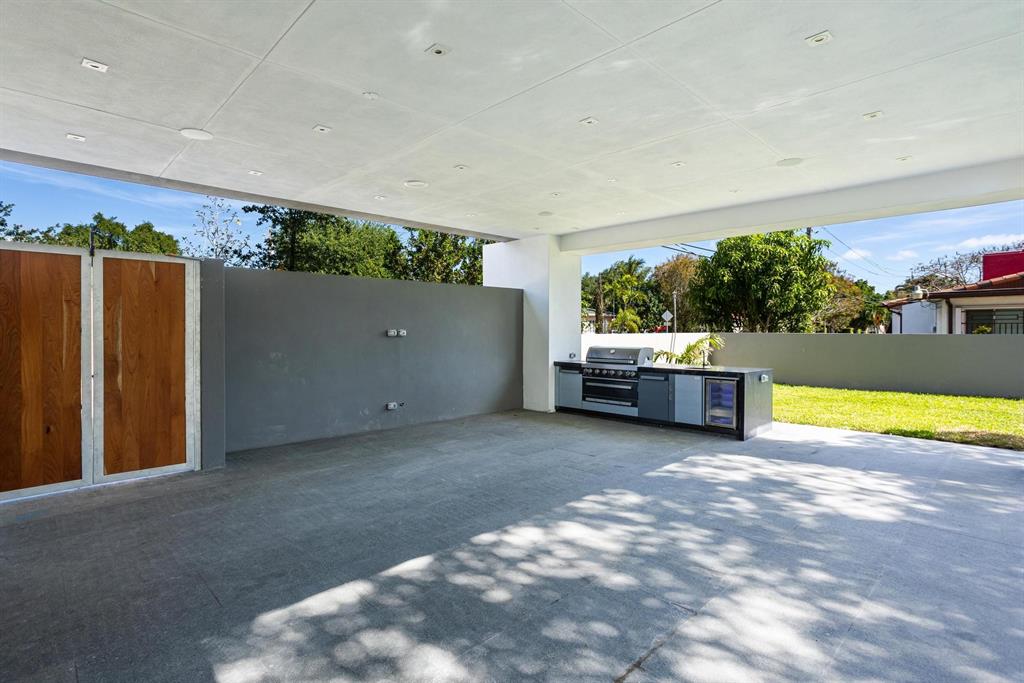 1904 Southwest 22nd Terrace Miami, FL 33145 - Photo 27 of 30