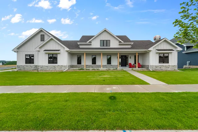 $775,000 | 152 Larkspur Lane, DeForest, WI 53532