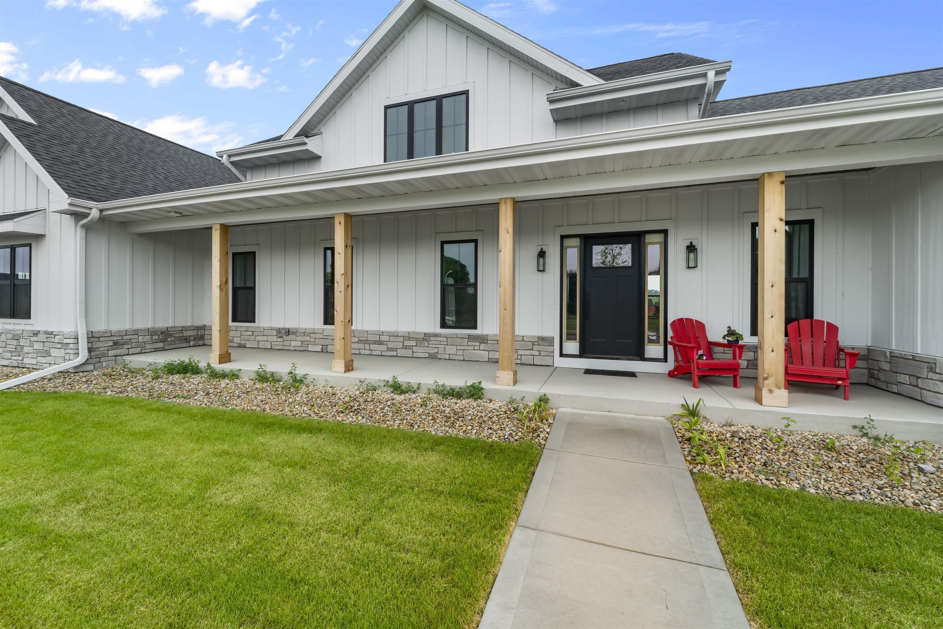 152 Larkspur Lane DeForest, WI 53532 - Photo 2 of 32