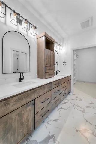 $775,000 | 152 Larkspur Lane, DeForest, WI 53532