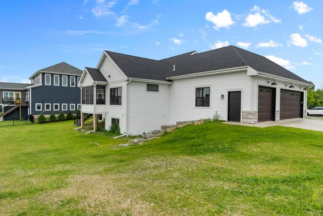 $775,000 | 152 Larkspur Lane, DeForest, WI 53532