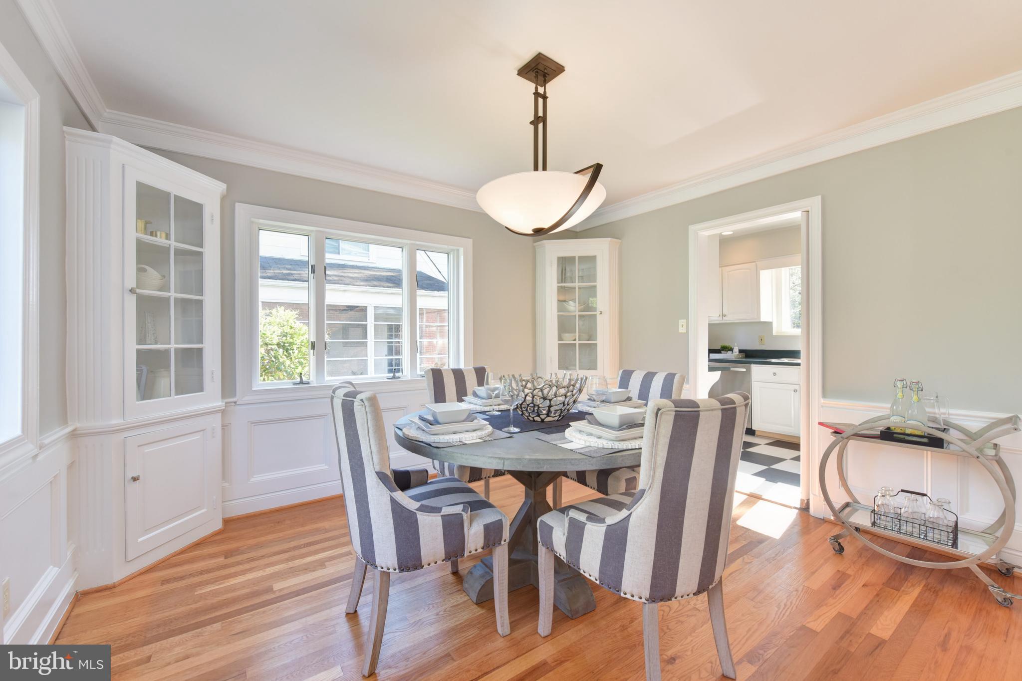 2016 Scroggins Road Alexandria, VA 22302 - Photo 15 of 41 Dining Room