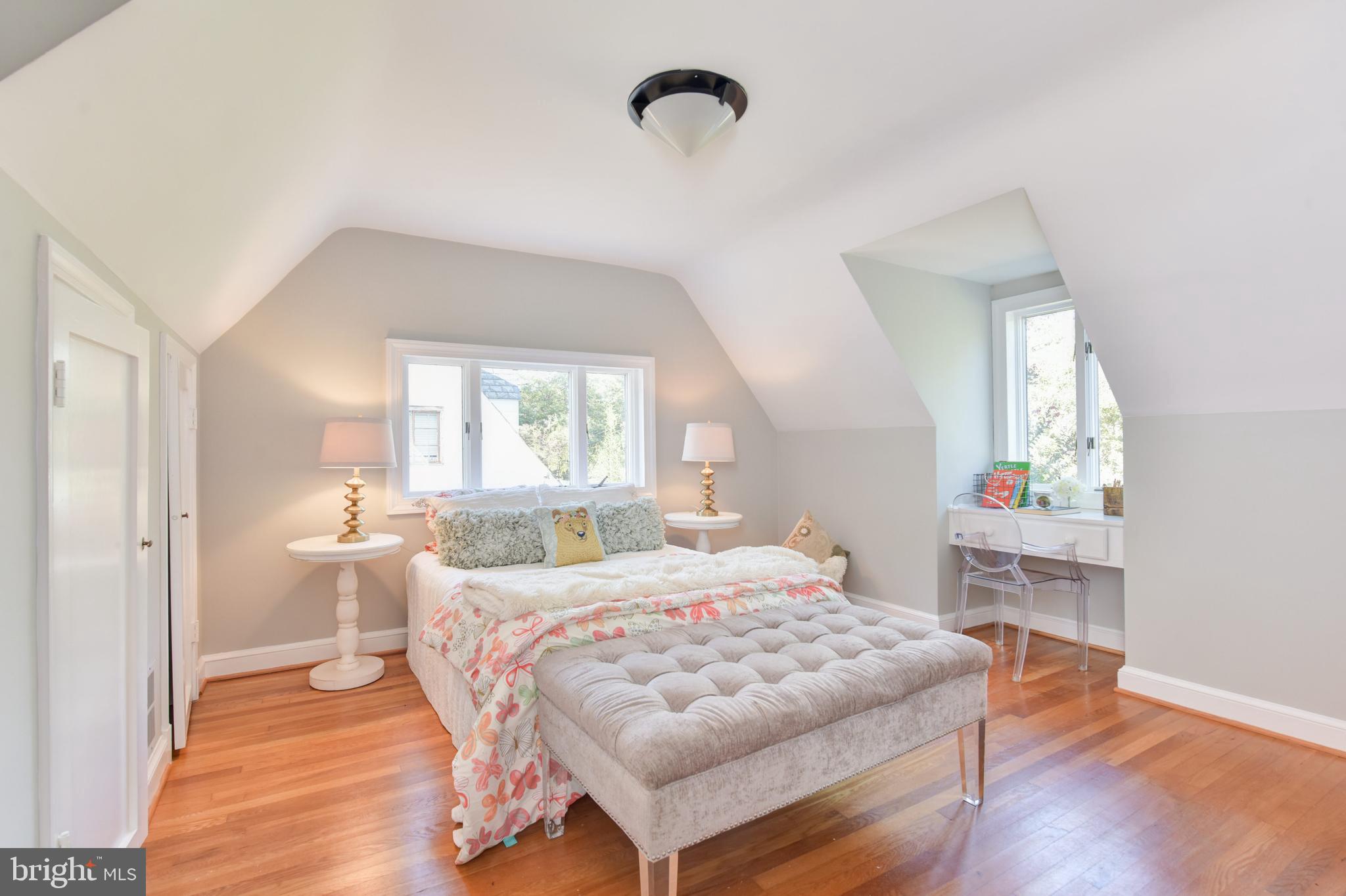 2016 Scroggins Road Alexandria, VA 22302 - Photo 22 of 41 Bedroom