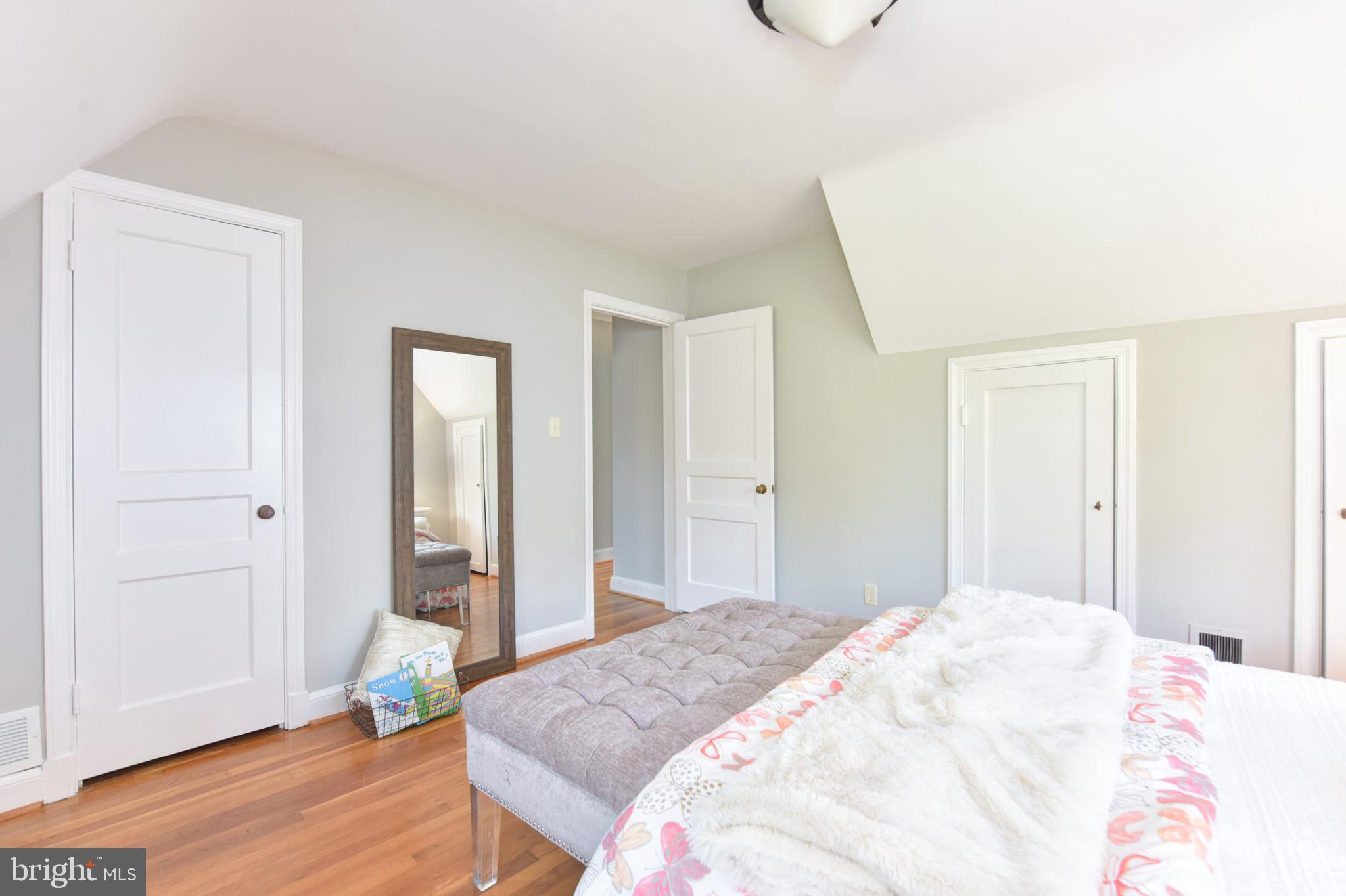 2016 Scroggins Road Alexandria, VA 22302 - Photo 23 of 41 Bedroom