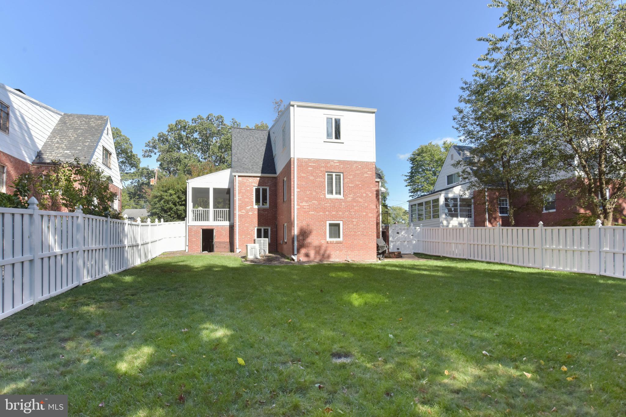 2016 Scroggins Road Alexandria, VA 22302 - Photo 30 of 41 Exterior - Rear