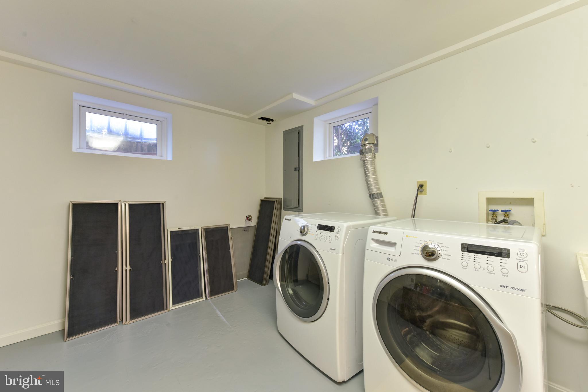 2016 Scroggins Road Alexandria, VA 22302 - Photo 31 of 41 LL Laundry