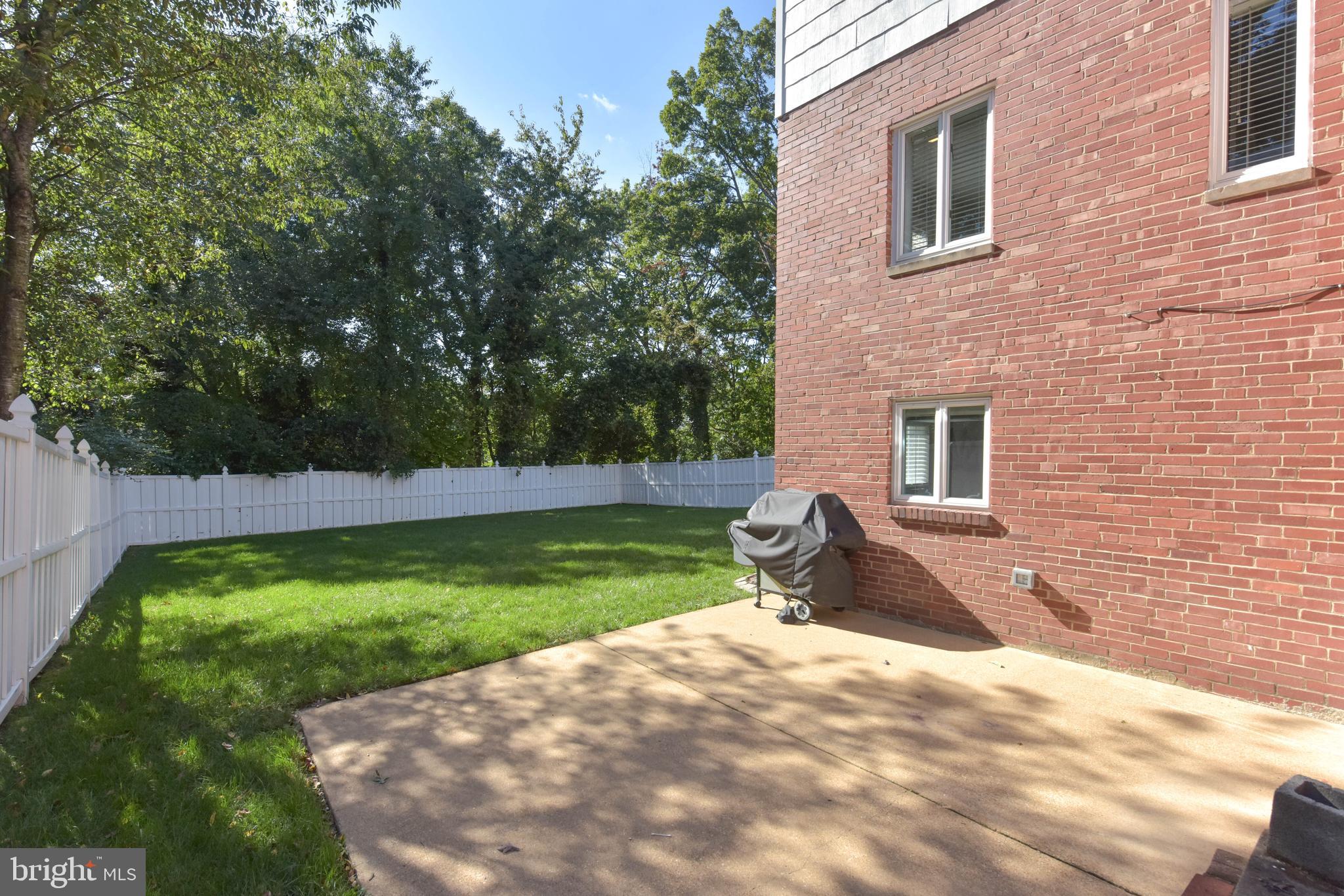 2016 Scroggins Road Alexandria, VA 22302 - Photo 33 of 41 Exterior - Rear