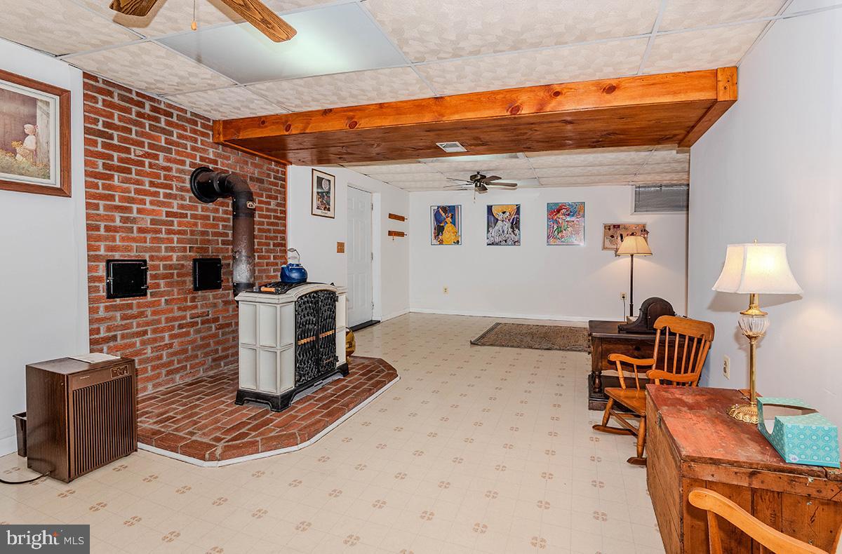 213 King James Road Upper Marlboro, MD 20774 - Photo 26 of 41 The lower level features this cozy room!