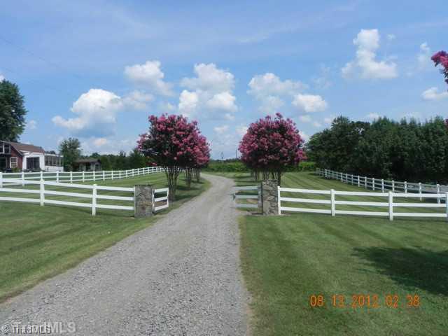 957 Copeland School Road Dobson, NC 27017 - Photo 5 of 15 Entry.