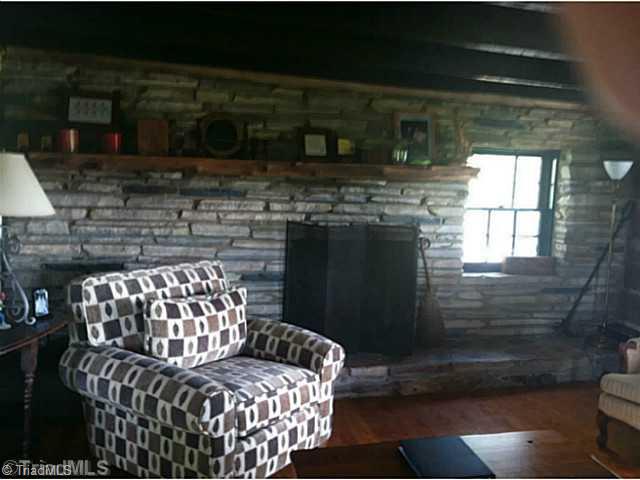 957 Copeland School Road Dobson, NC 27017 - Photo 7 of 15 Living Room.