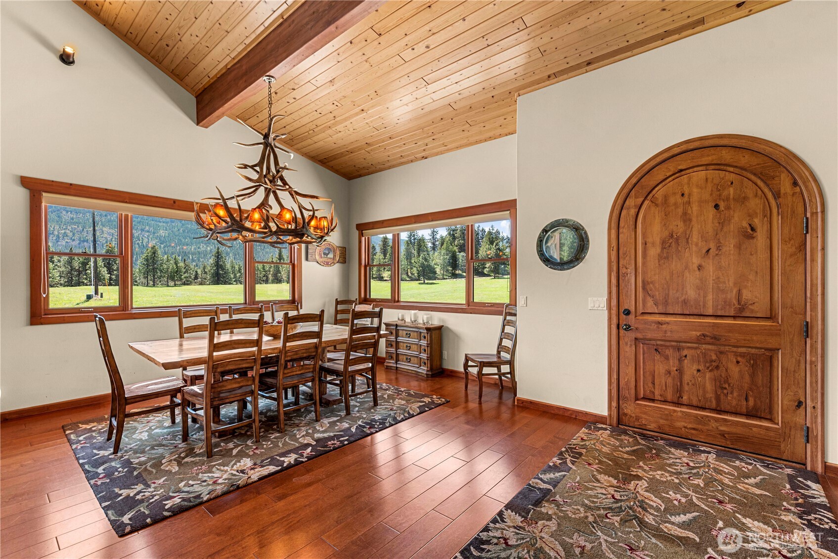 6720 Loop Road Wenatchee, WA 98801 - Photo 8 of 36 Gallery Image 8