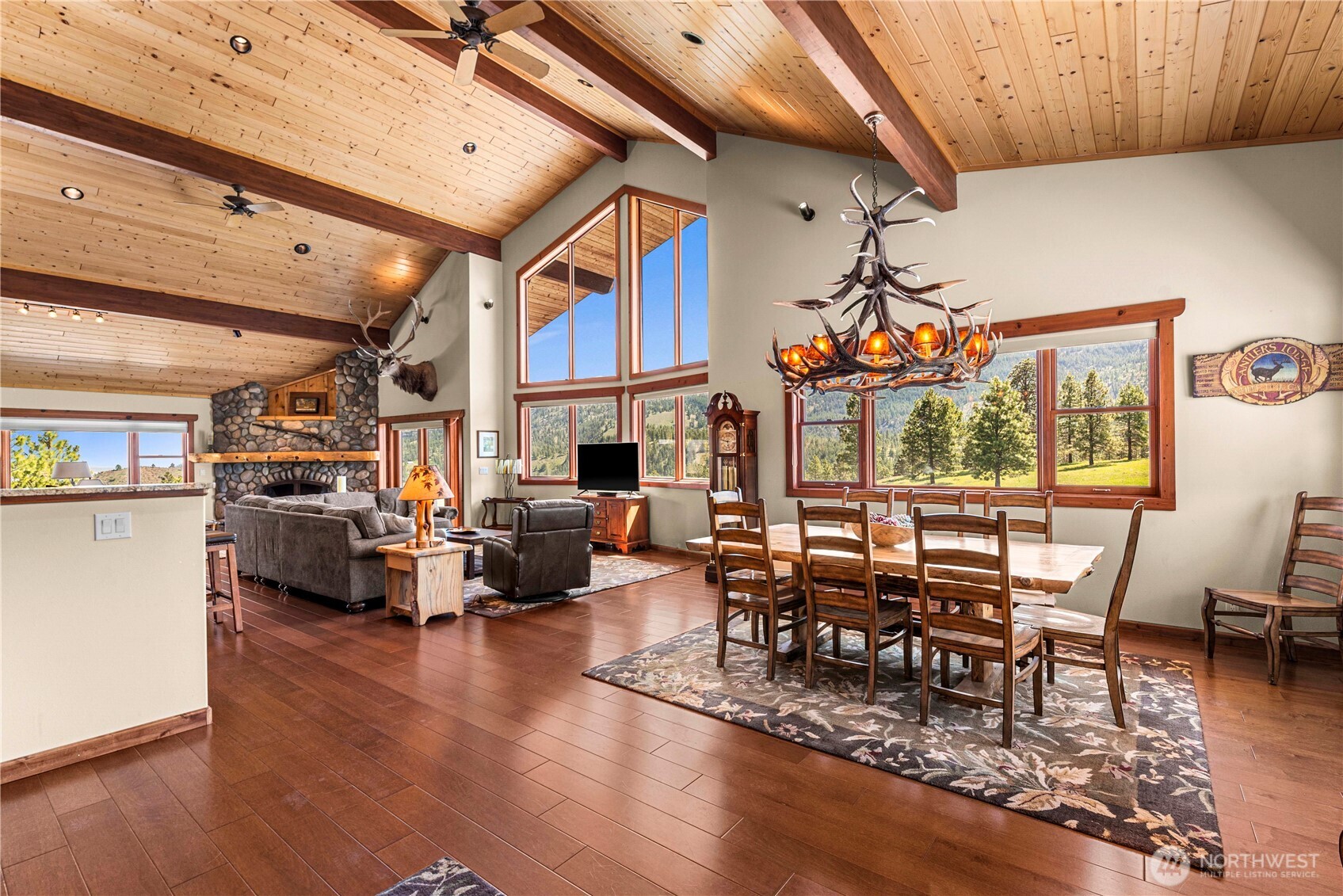 6720 Loop Road Wenatchee, WA 98801 - Photo 9 of 36 Gallery Image 9