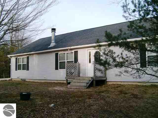 11023 Wheeler Road Southwest Fife Lake, MI 49633 - Photo 4 of 25 1725961-3.JPG