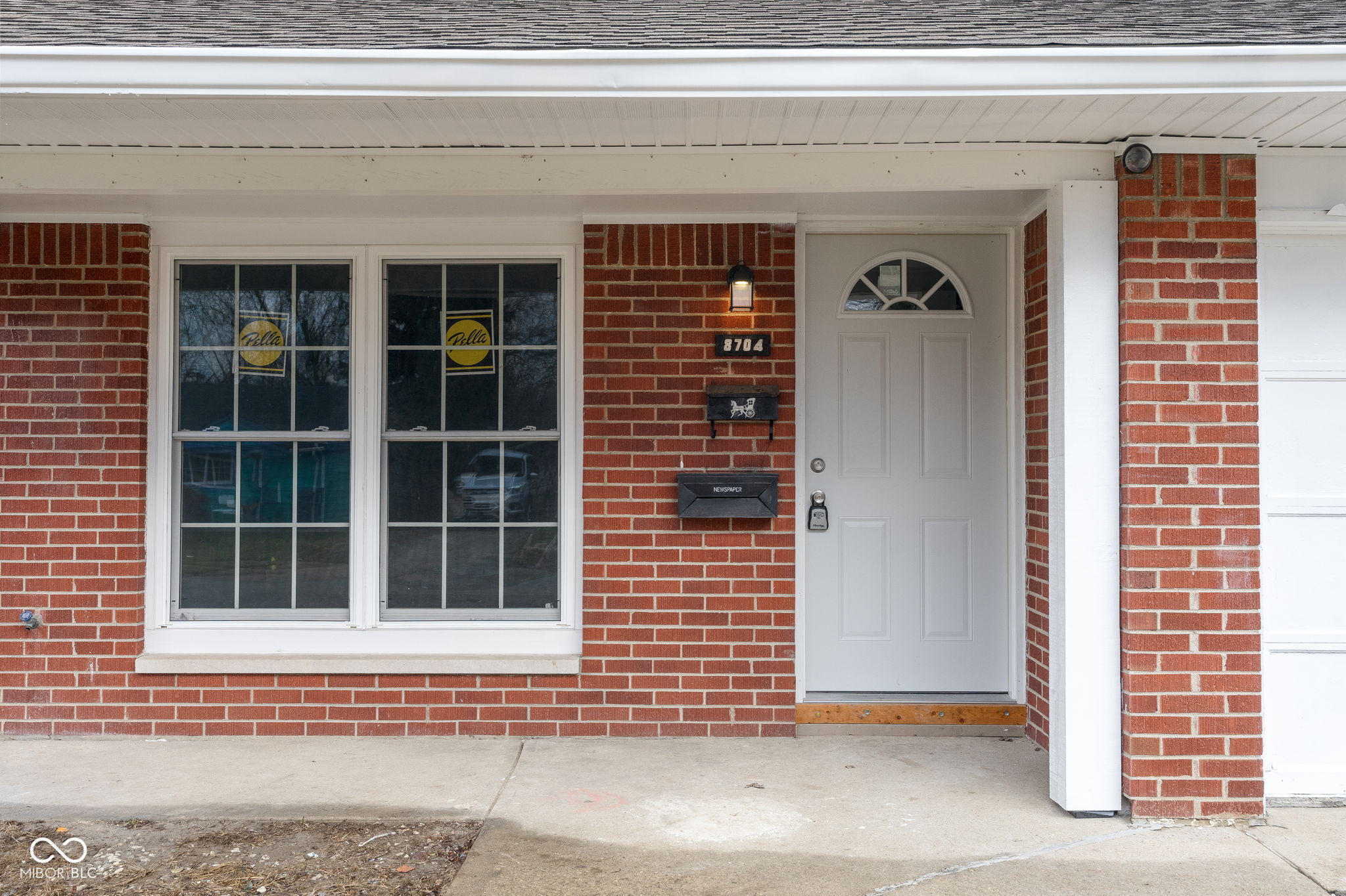 8704 Montery Road Indianapolis, IN 46226 - Photo 4 of 21