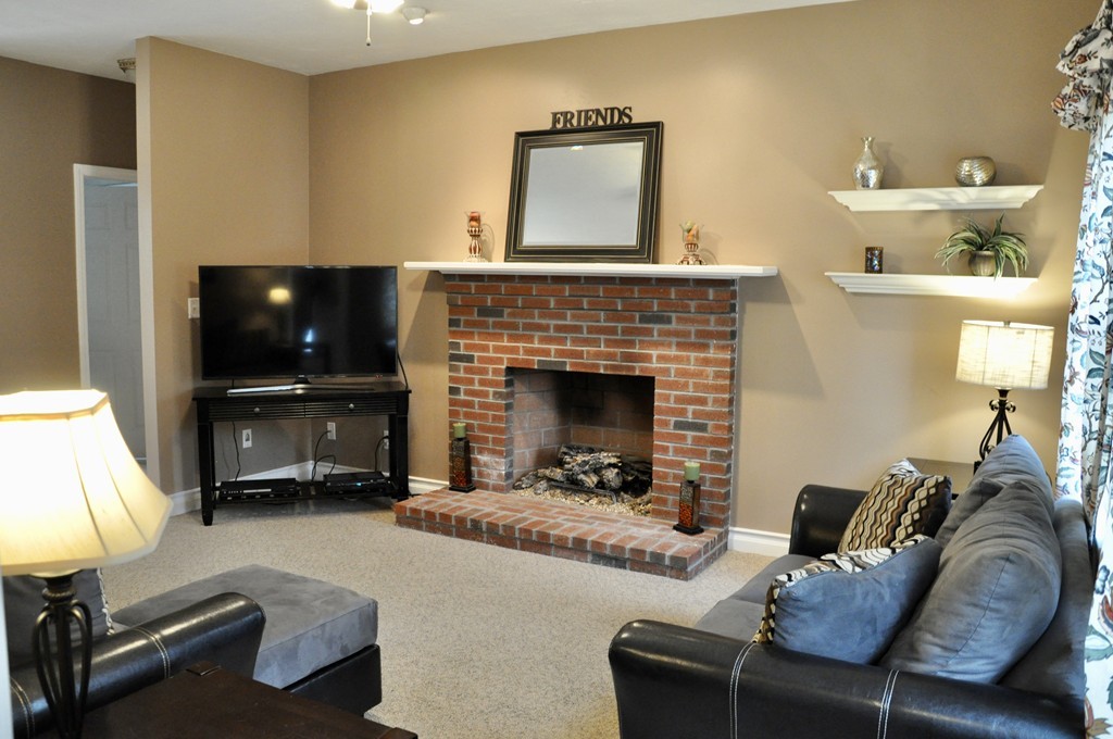 156 Morgan Road Northbridge, MA 01588 - Photo 8 of 29