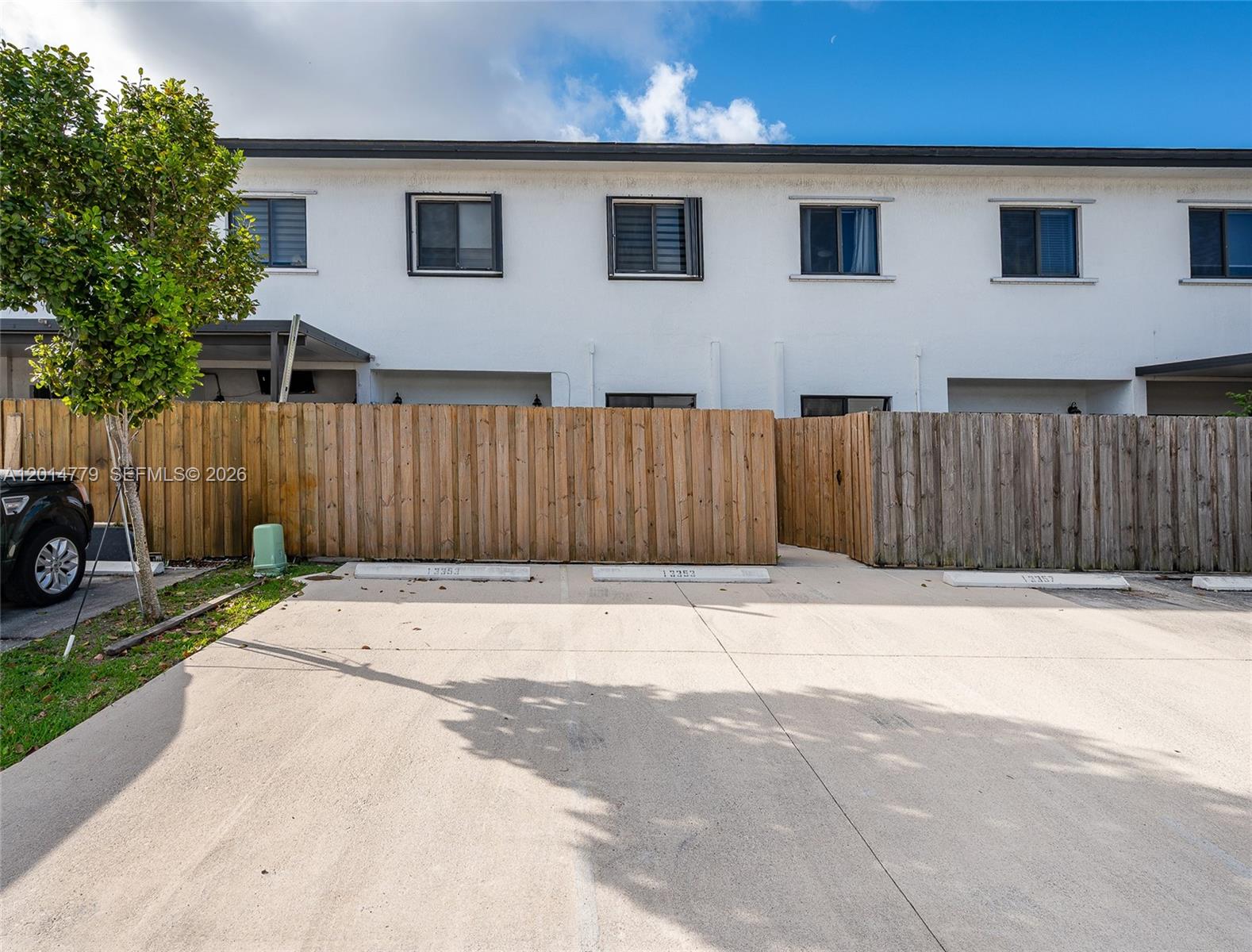 13353 Southwest 250th Terrace Homestead, FL 33032 - Photo 6 of 28