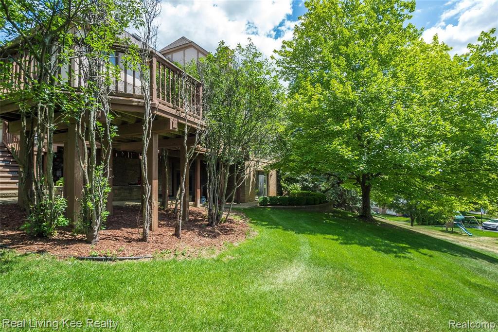 6368 Peach Tree Court Rochester Hills, MI 48306 - Photo 8 of 54
