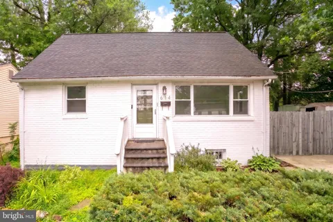 $375,000 | 614 Larchmont Avenue, Capitol Heights, MD 20743