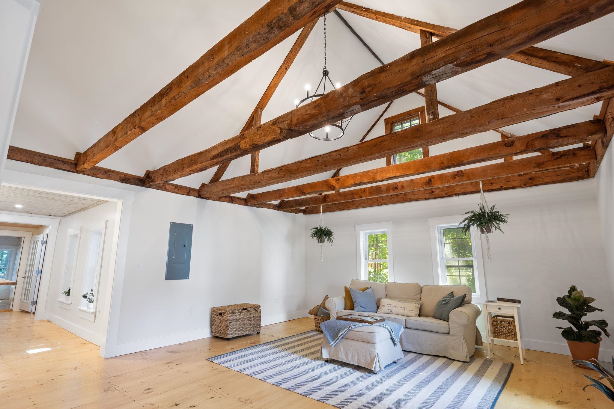 624 South Main Street Wolfeboro, NH 03894 - Photo 13 of 45