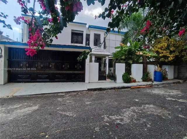 $218,900 | 3 Alameda