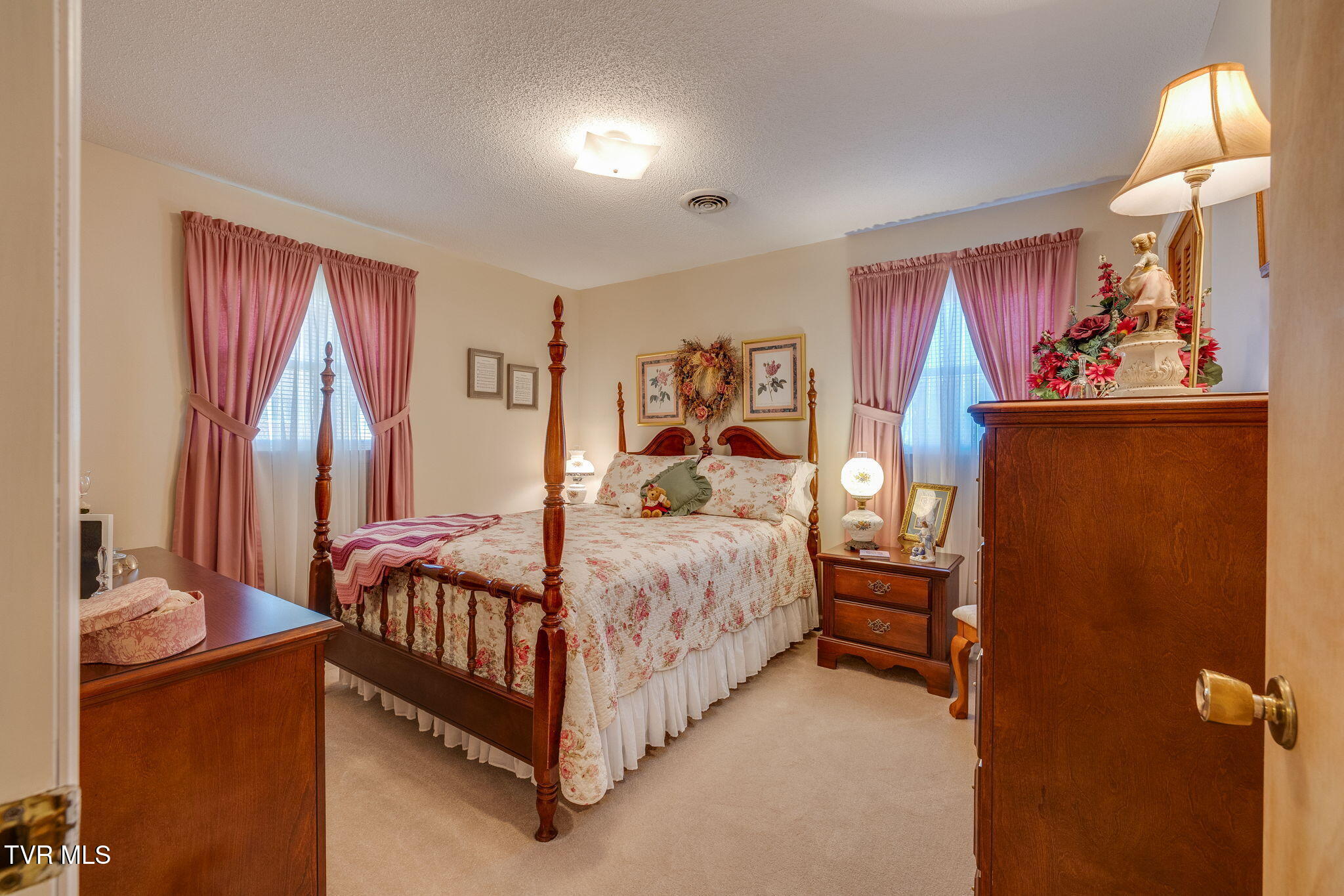 142 Freedom Road Bristol, VA 24201 - Photo 20 of 43 019