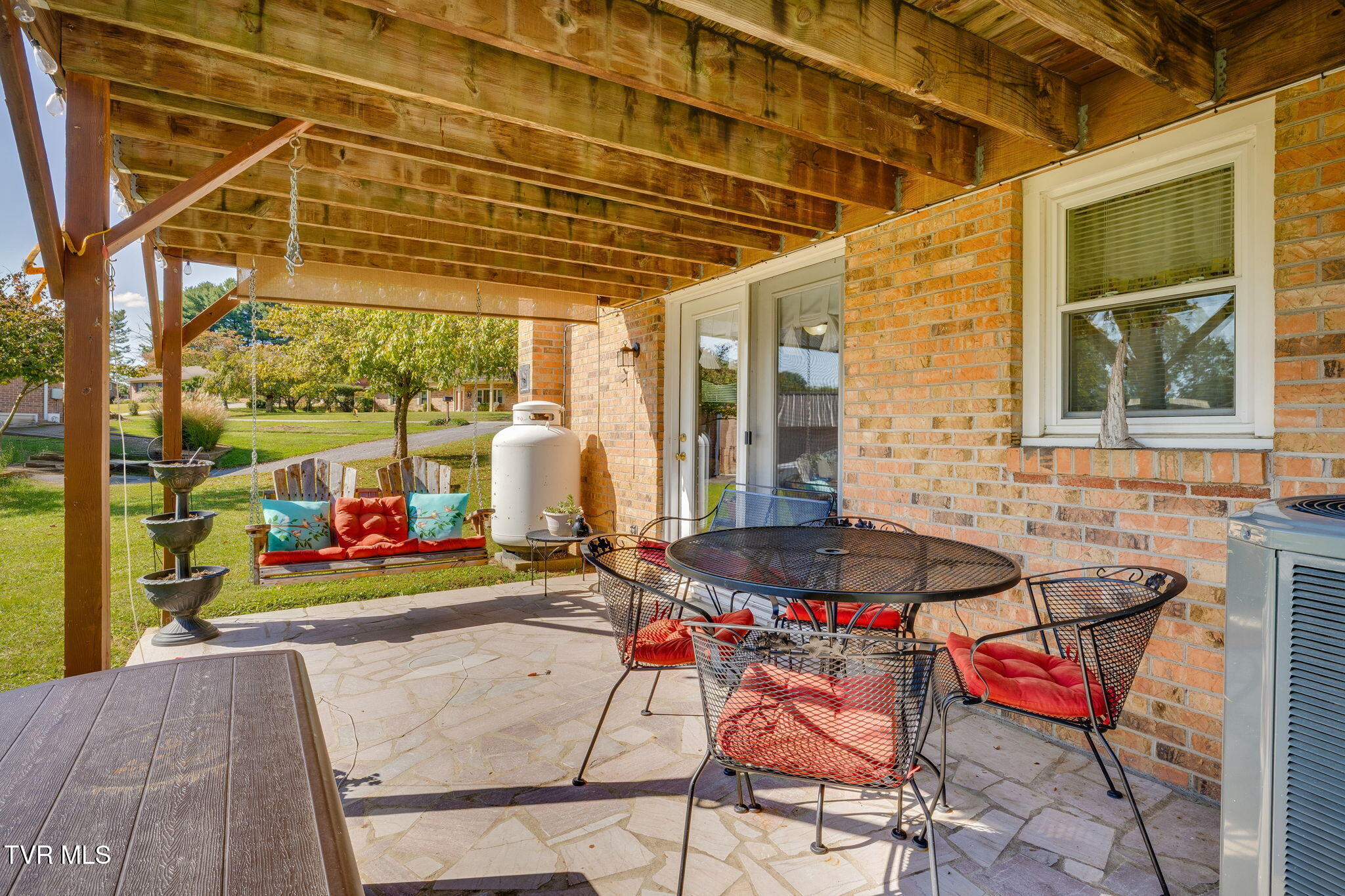 142 Freedom Road Bristol, VA 24201 - Photo 33 of 43 032