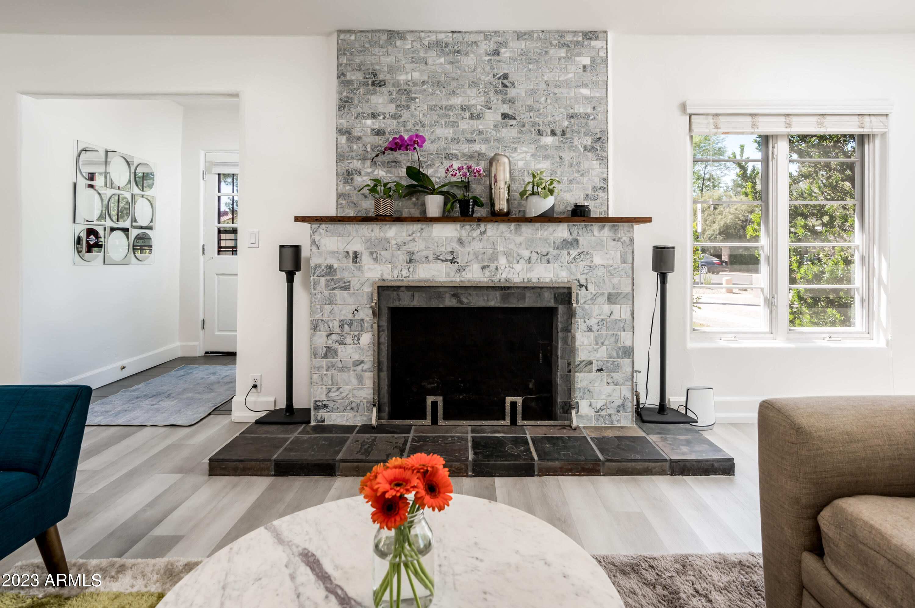 1502 East Cheery Lynn Road Phoenix, AZ 85014 - Photo 17 of 51 Gas Fireplace