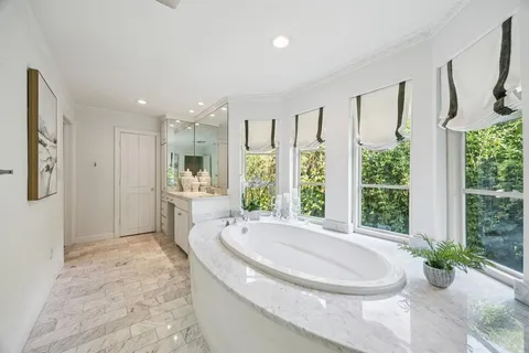 $1,350,000 | 11514 Valleydale Drive, Dallas, TX 75230