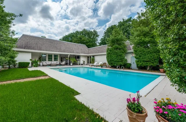 $1,350,000 | 11514 Valleydale Drive, Dallas, TX 75230