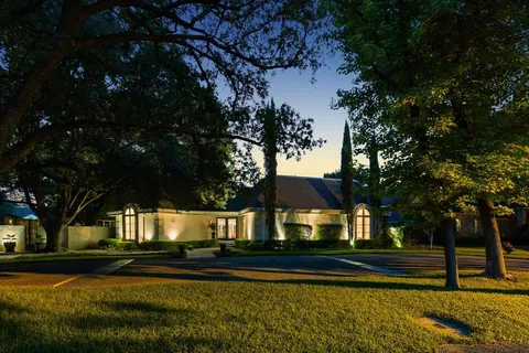 $1,350,000 | 11514 Valleydale Drive, Dallas, TX 75230