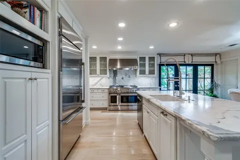 $1,350,000 | 11514 Valleydale Drive, Dallas, TX 75230