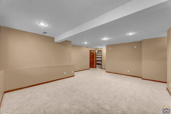 $425,000 | 3210 Southwest Mowbray Road, Topeka, KS 66614
