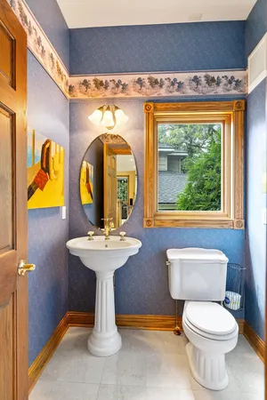 $1,200,000 | 2828 Burnham Boulevard, Minneapolis, MN 55416