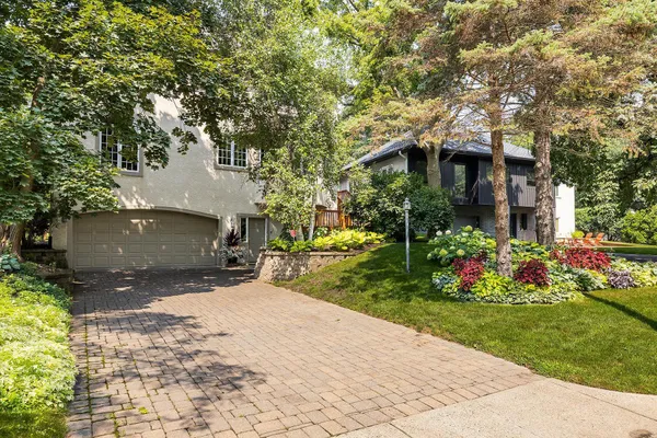 $1,200,000 | 2828 Burnham Boulevard, Minneapolis, MN 55416