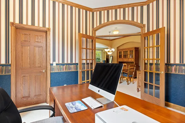 $1,200,000 | 2828 Burnham Boulevard, Minneapolis, MN 55416
