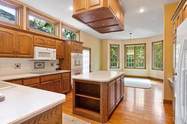 $1,200,000 | 2828 Burnham Boulevard, Minneapolis, MN 55416