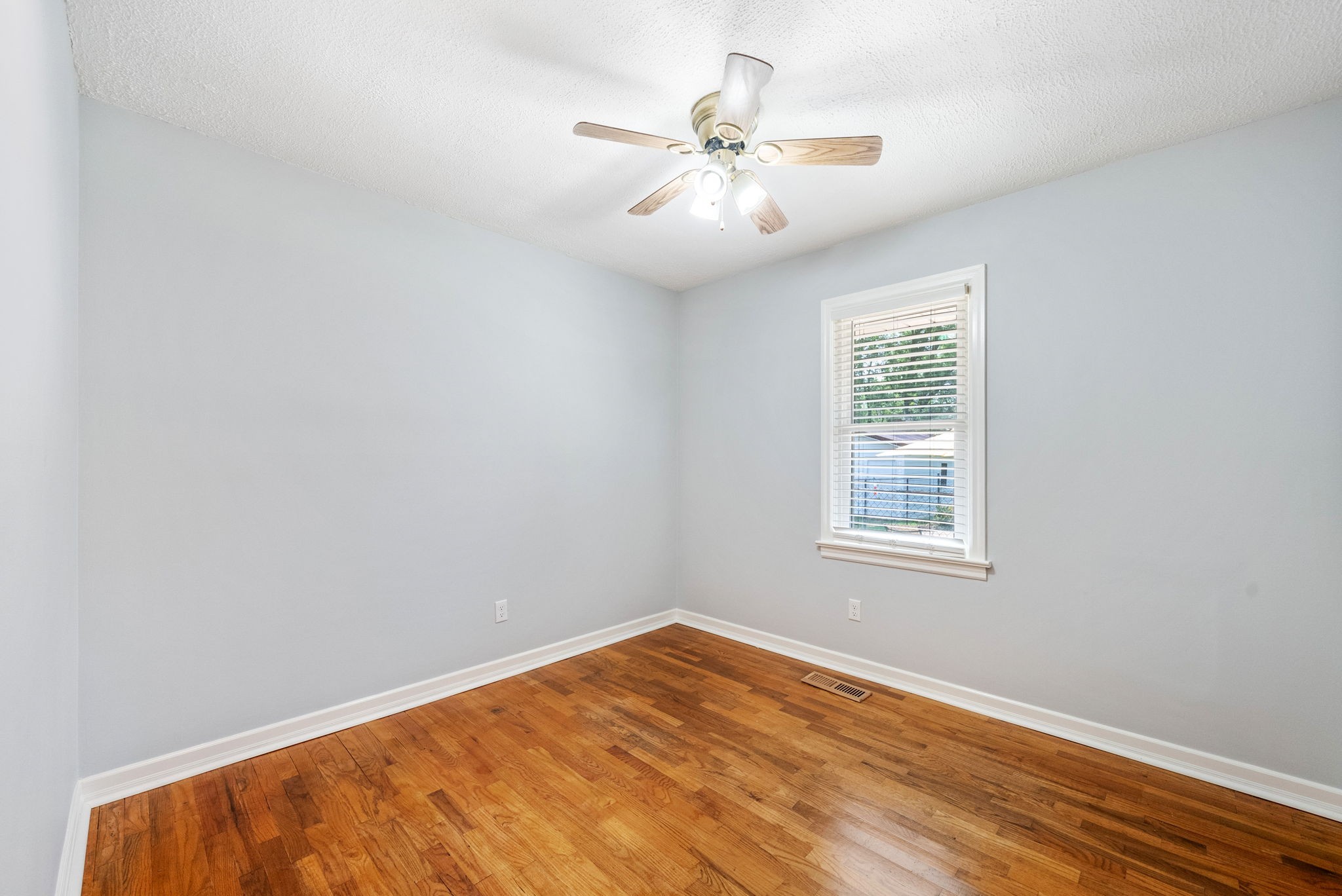 3509 Lafayette Road Hopkinsville, KY 42240 - Photo 18 of 31 Gallery Image 18