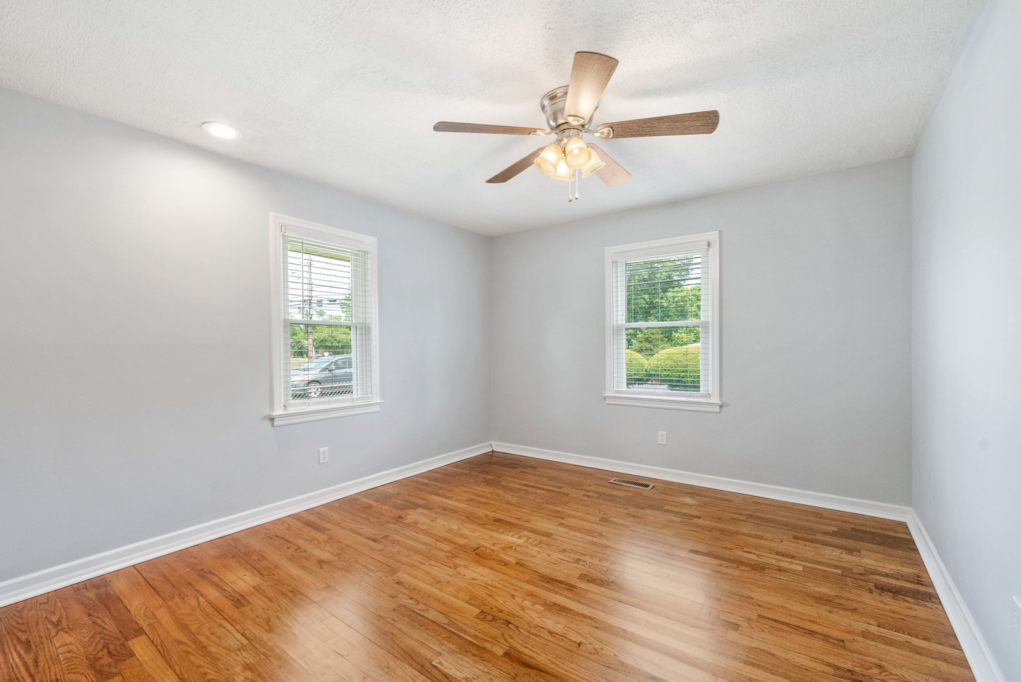 3509 Lafayette Road Hopkinsville, KY 42240 - Photo 24 of 31 Gallery Image 24