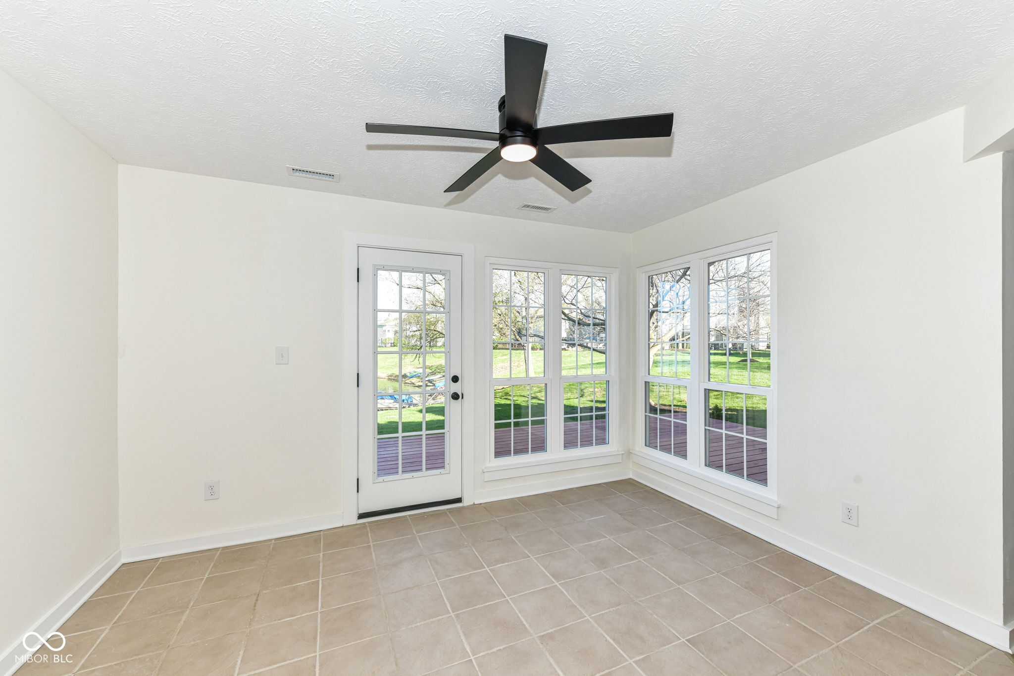 7321 Harbour Point Indianapolis, IN 46240 - Photo 12 of 46