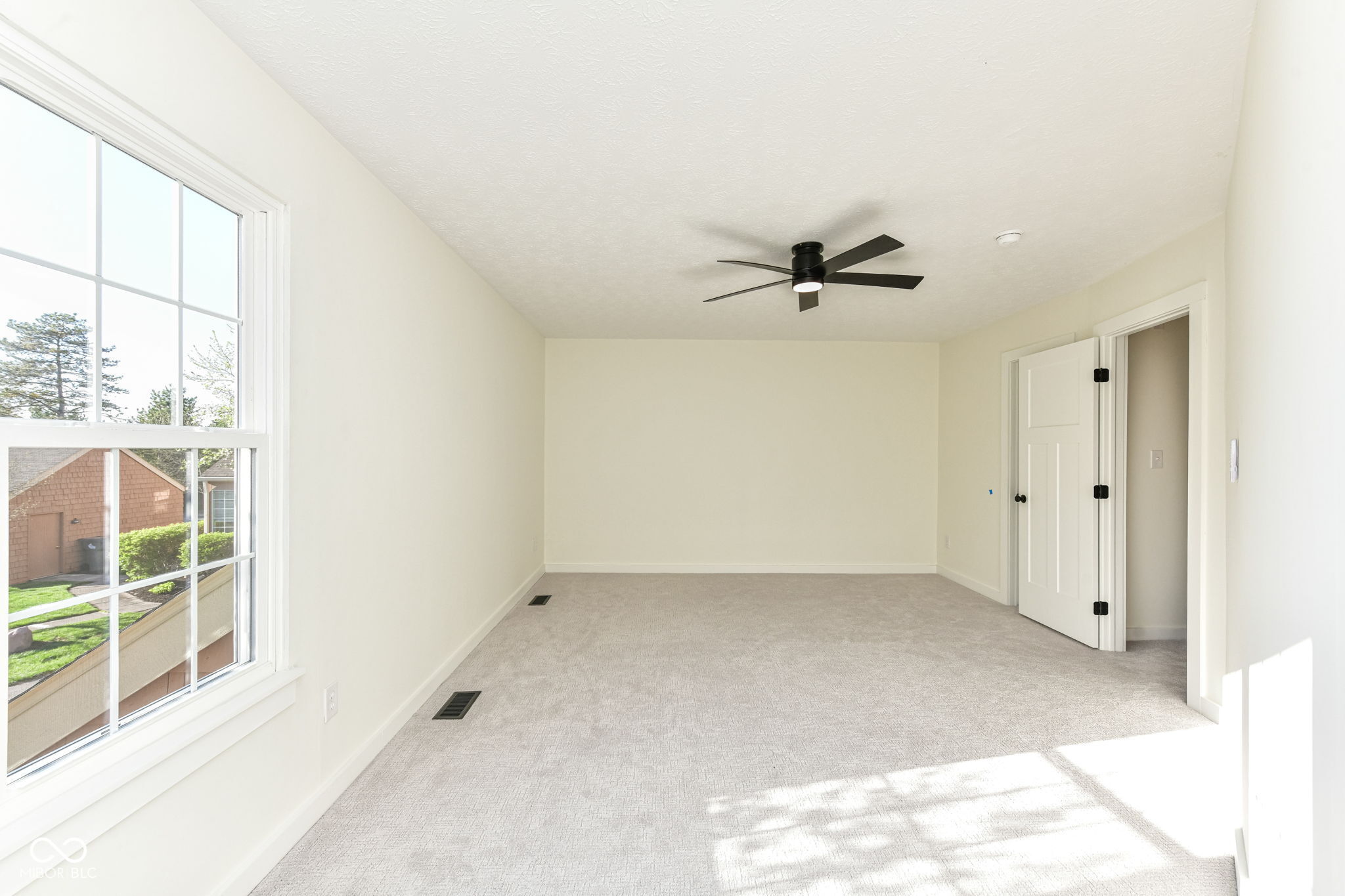 7321 Harbour Point Indianapolis, IN 46240 - Photo 25 of 46