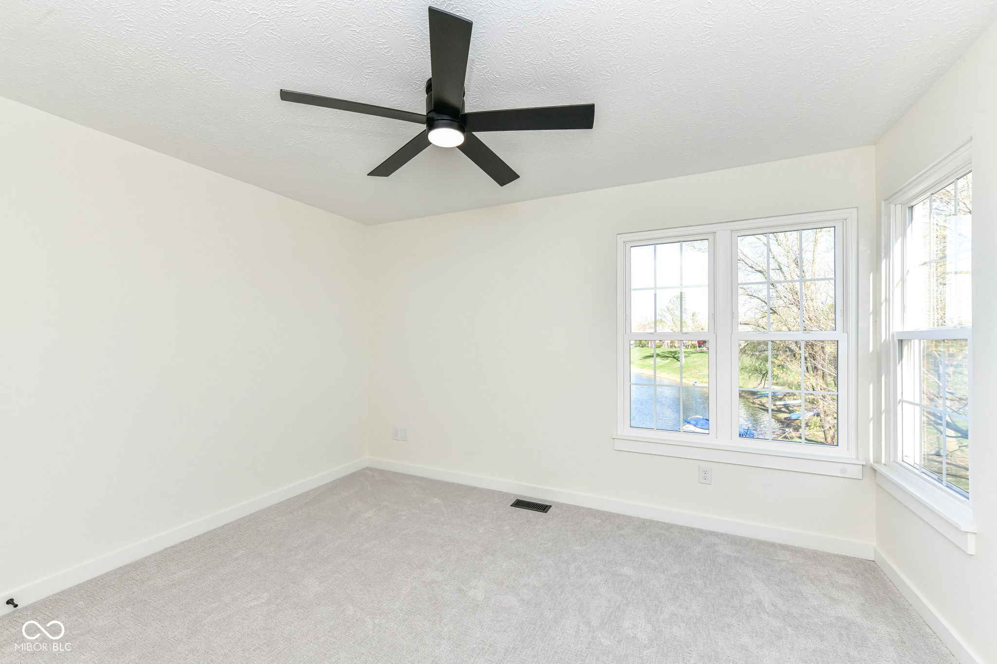 7321 Harbour Point Indianapolis, IN 46240 - Photo 27 of 46
