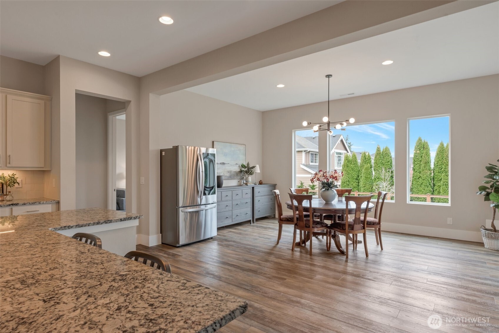 301 Shadow Avenue Northeast Renton, WA 98059 - Photo 9 of 40 Gallery Image 9